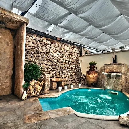Masseria Quis Ut Deus Hotel