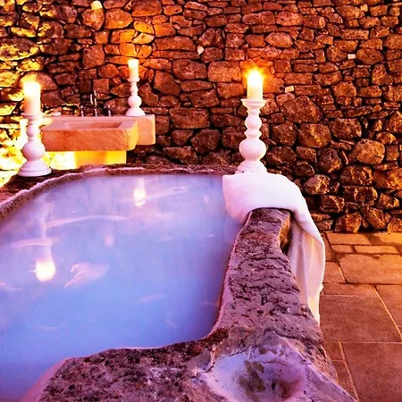 Hotel Masseria Quis Ut Deus 4*