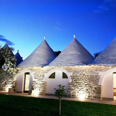 Hotel Masseria Quis Ut Deus 4*