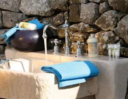 Hotel Masseria Quis Ut Deus Crispiano